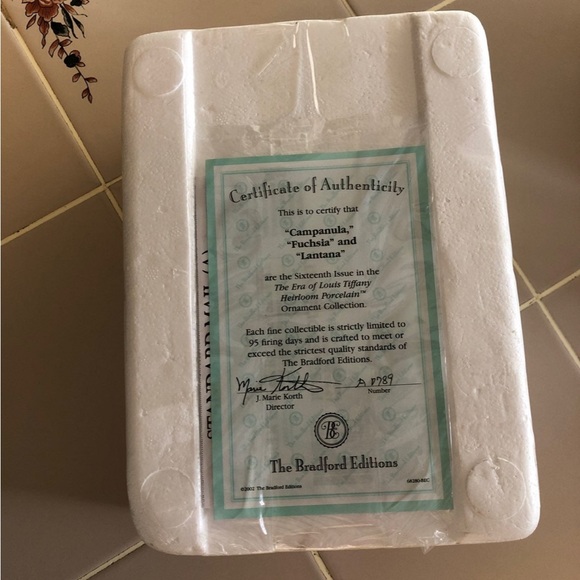 The Bradford Edition ornaments - Picture 3 of 10